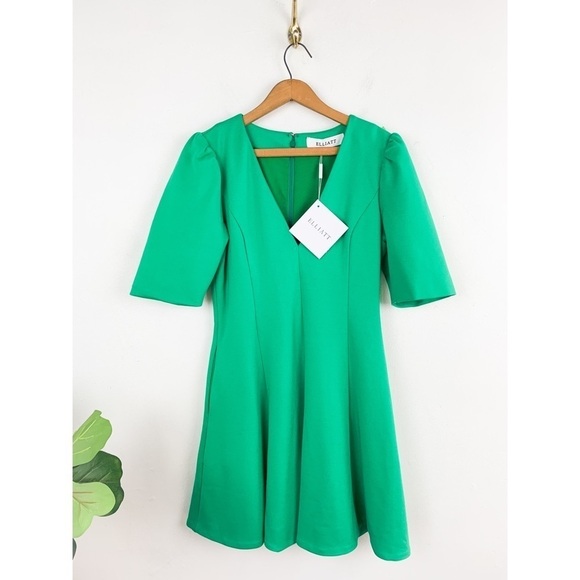 NWT ELLIATT Revolve Valley Dress in Kelly Green Sz L - Picture 2 of 11